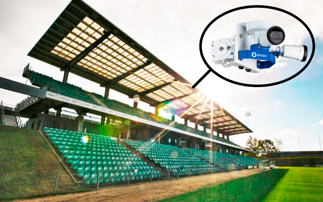 Weibel Data & Overvågning som er oppe og lave elinstallation på Gladsaxe Stadion