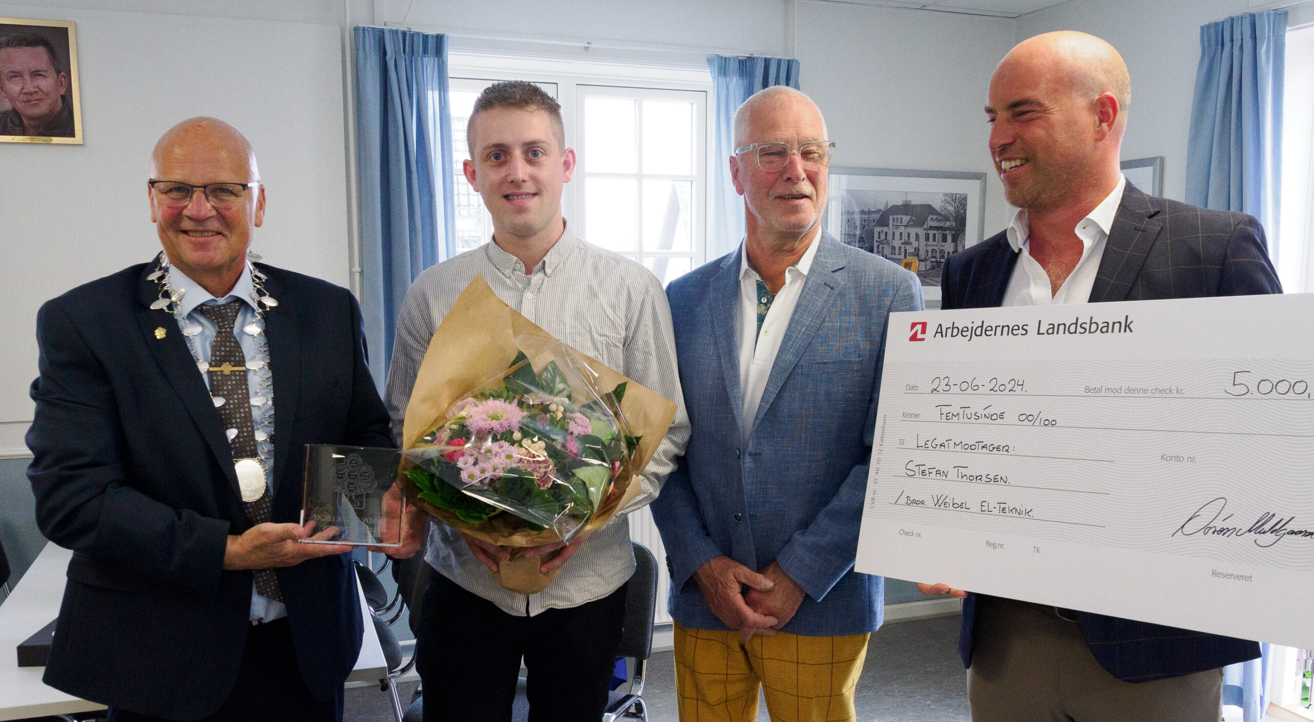 Stefan Thorsen fra Brdr. Weibel modtog legat fra Gladsaxe Håndværkerforening